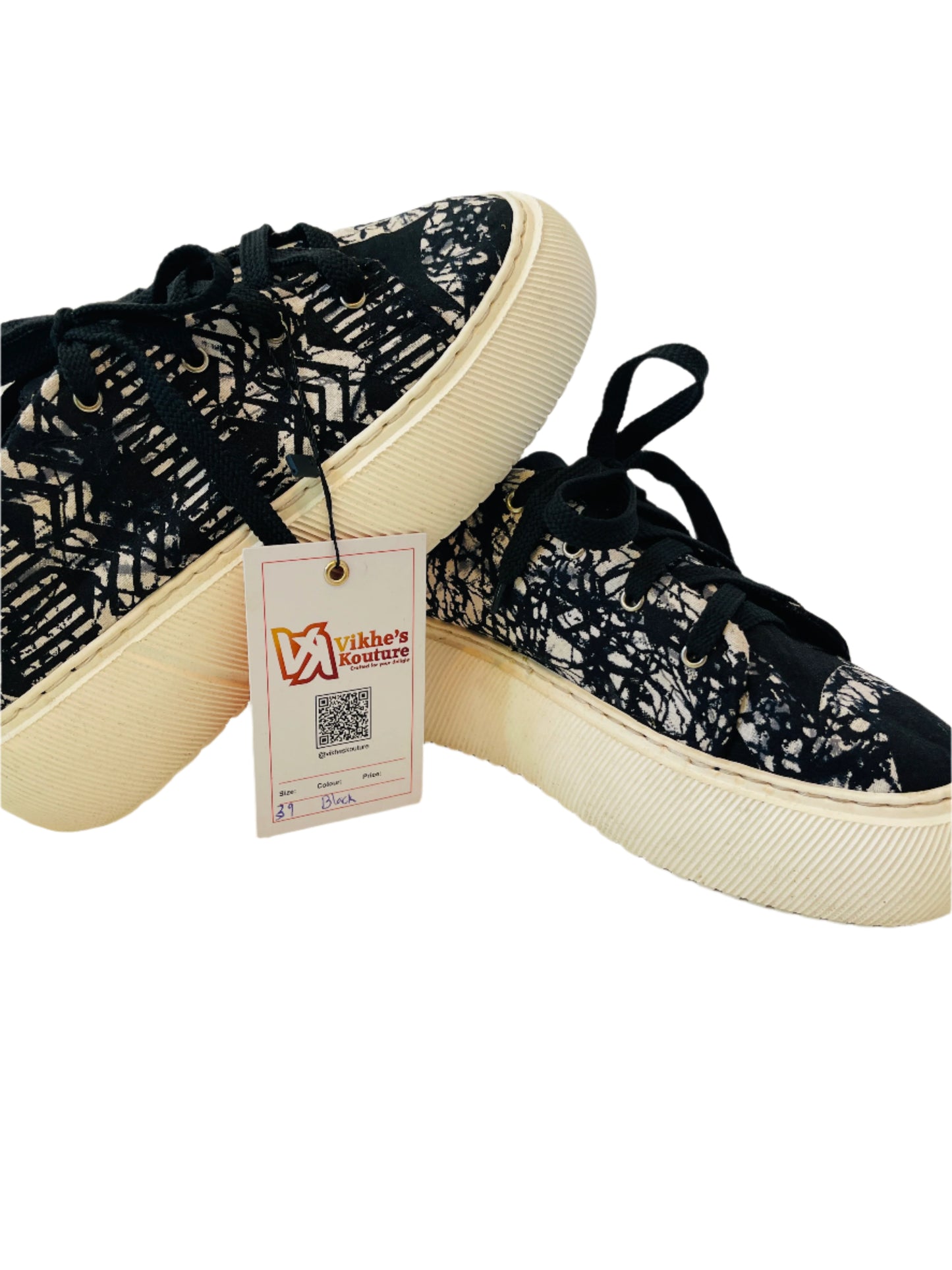 V-KICKS (Black & White) 39