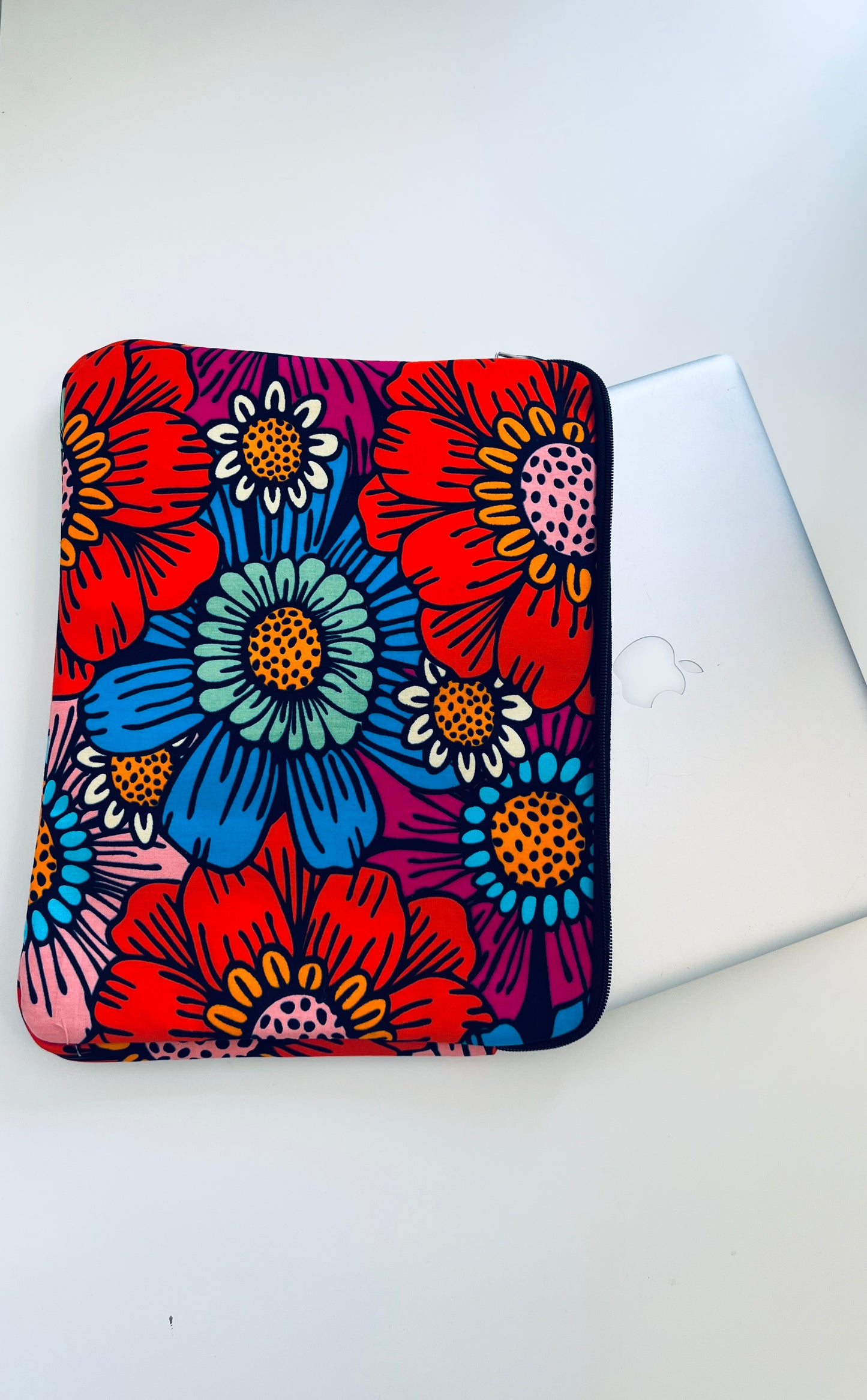 Petals Laptop sleeve