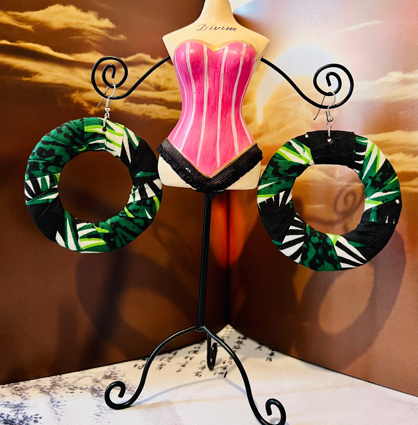 Lady Vick Earrings