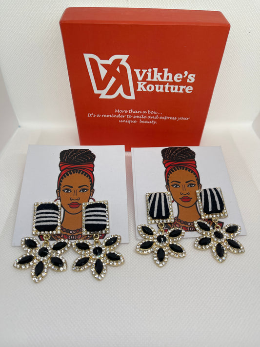 STAR Earring (Black)